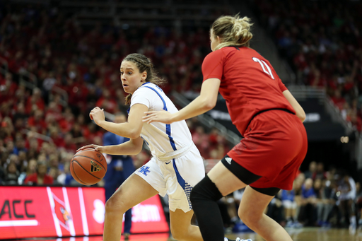 Blair Green

Women's Basketball loses to Louisville on Sunday, December 9, 2018 at the Yum! Center.  

Photo by Britney Howard  | UK Athletics