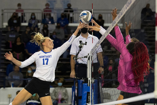 Alli Stumler.

Kentucky beats Arkansas 3-2.

Photo by Grant Lee | UK Athletics