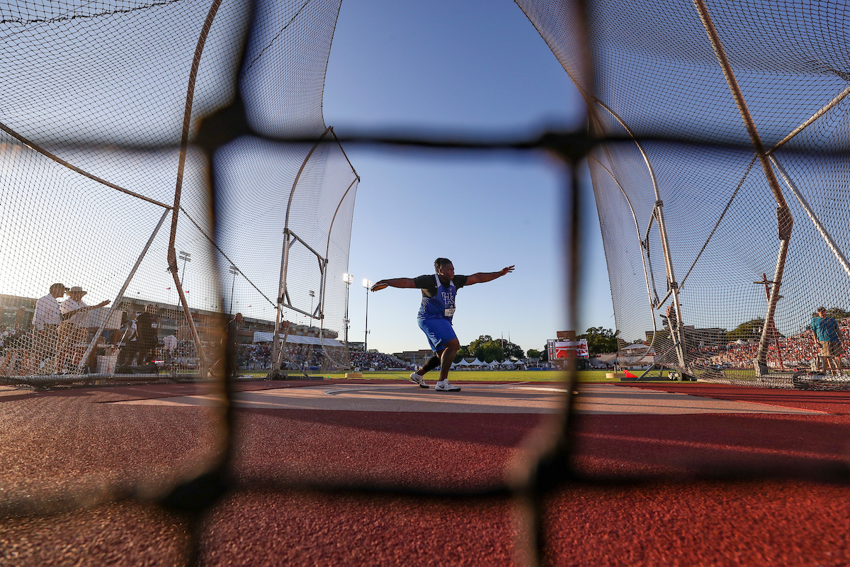 CHARLES LENFORD JR.

2019 NCAA Track and Field Championships

Photo by Isaac Janssen | UK Athletics