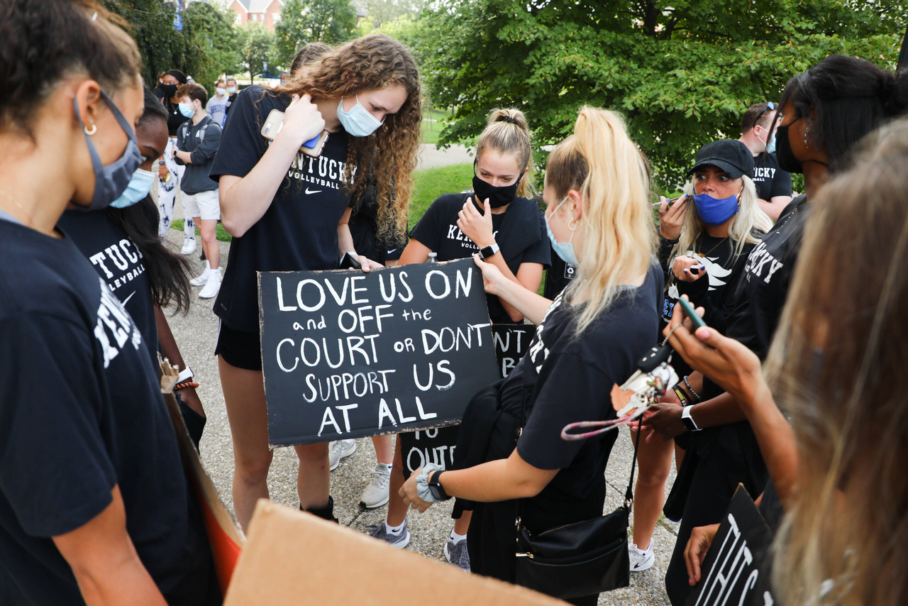 Social Justice march and unity fair.

Photo by Elliott Hess | UK Athletics