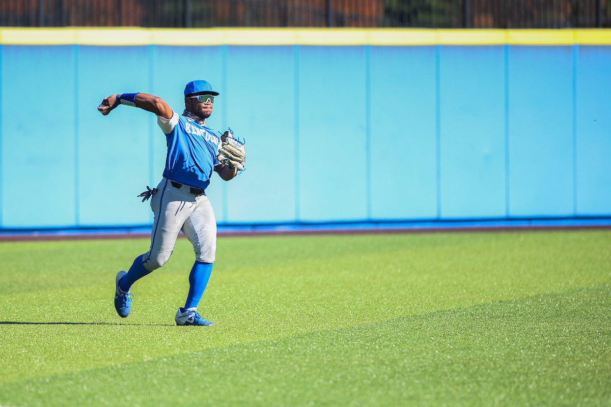 Oraj Anu

2020 Fall Ball

Photo by Grant Lee | UK Athletics