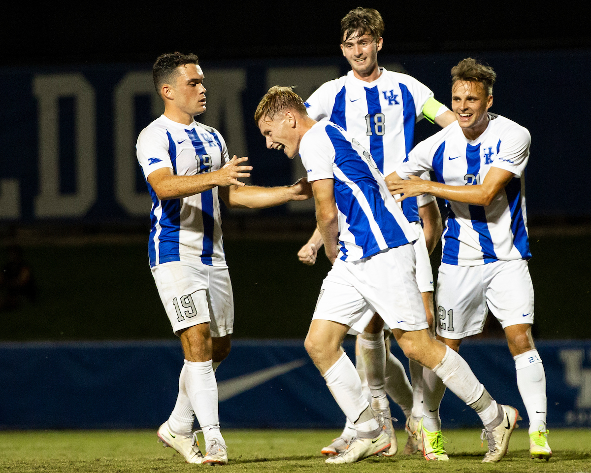Team.

Kentucky defeats Duquesne 3-1.

Photo by Grace Bradley | UK Athletics