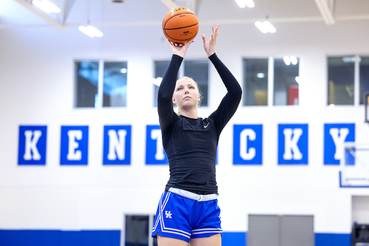 Women's Basketball Workout Gallery (June 25)