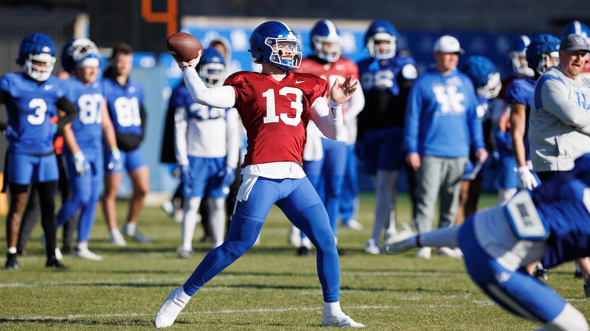 Stoops Believes Leary Will Be 'Natural Leader' for Cats
