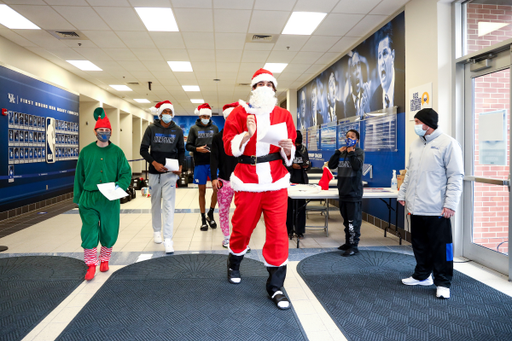 Keion Brooks Jr. Jacob Toppin. Lance Ware.

Kentucky men's basketball gives back for the holidays.

Photo by Eddie Justice | UK Athletics