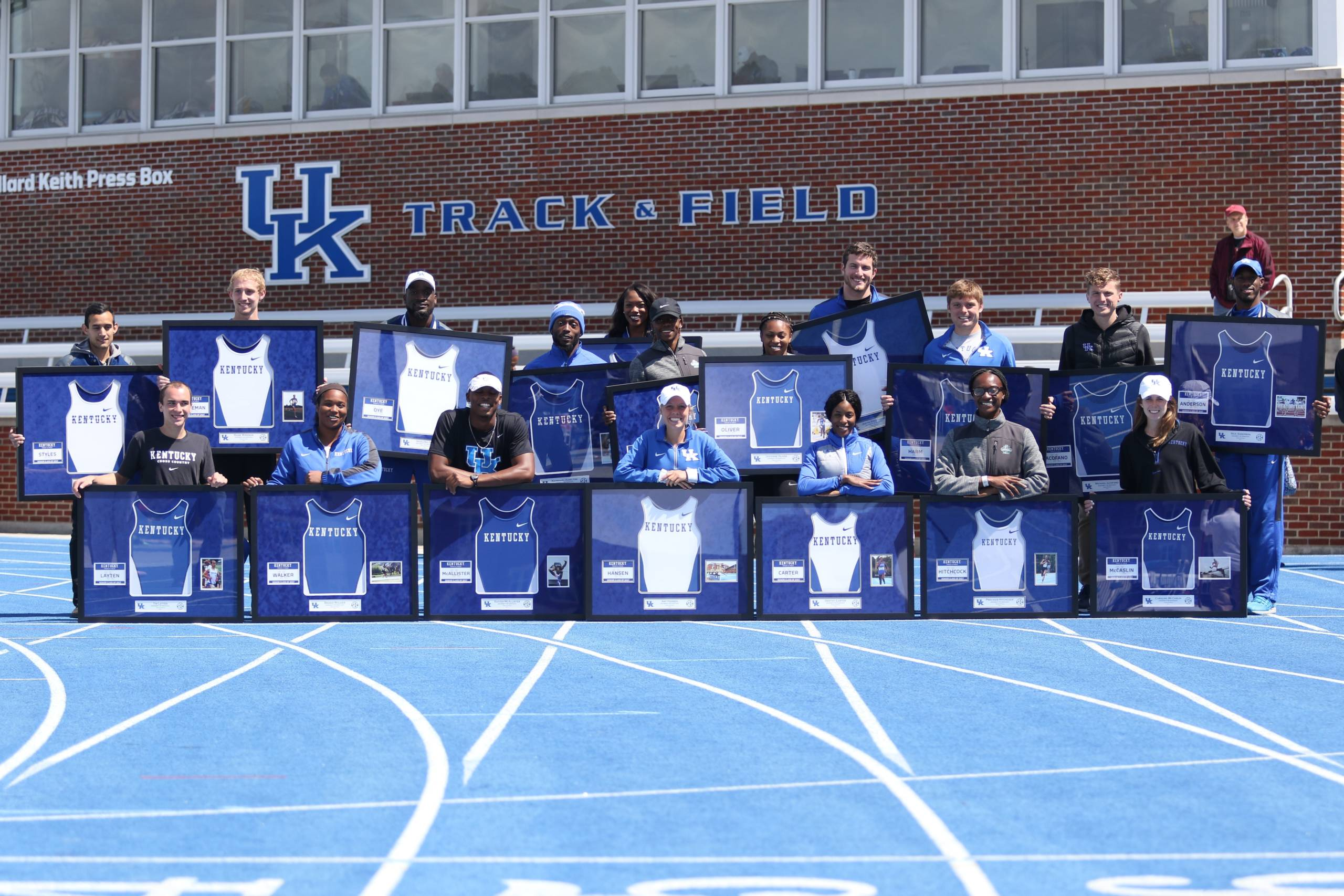 UKTF Scores Multiple Wins at Kentucky Relays