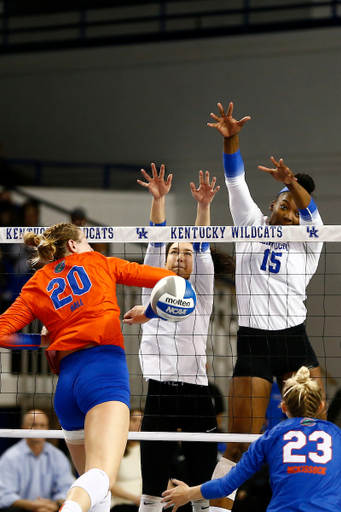 Azhani Tealer. 

Kentucky sweeps Florida 3-0.

Photo By Barry Westerman | UK Athletics