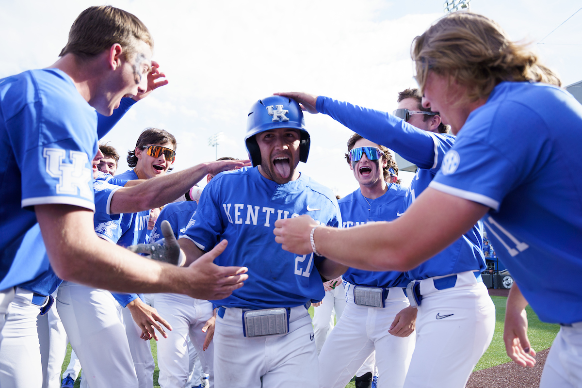 Change in Approach Boosts Baseball Cats on Thursday