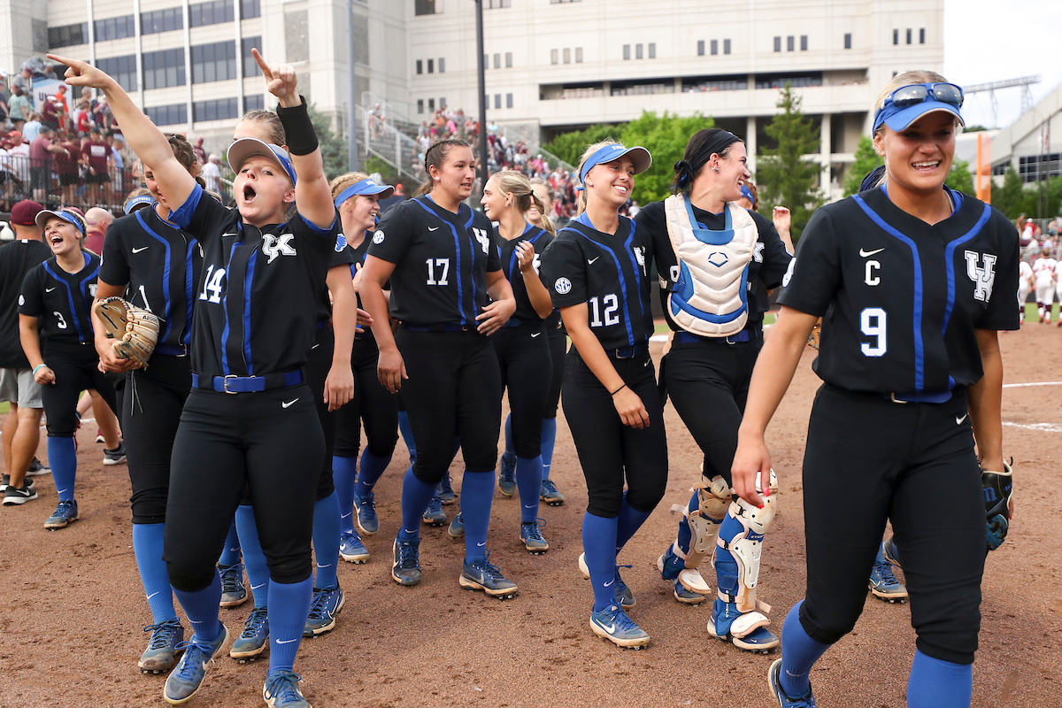 Team.

Kentucky defeats Virginia Tech 5-4.

Photo by Grace Bradley | UK Athletics