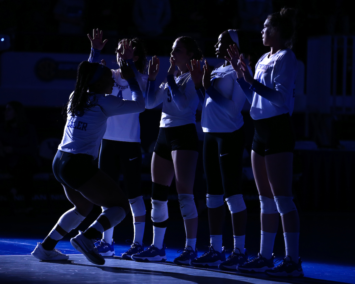Team.

Kentucky sweeps Texas A&M 3-0.

Photo by Tommy Quarles | UK Athletics