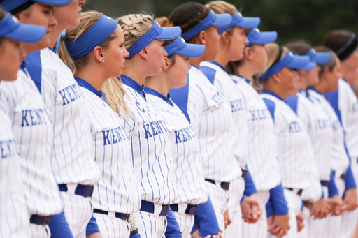 Team.

The University of Kentucky softball team falls to Alabama 9-3 Sunday, April 1, 2018, at John Cropp Stadium in Lexington, KY.

Photo by Elliott Hess | UK Athletics