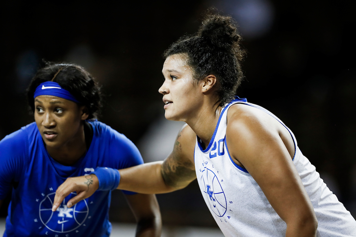 Nyah Leveretter.

Women’s blue-white.

Photos by Chet White | UK Athletics