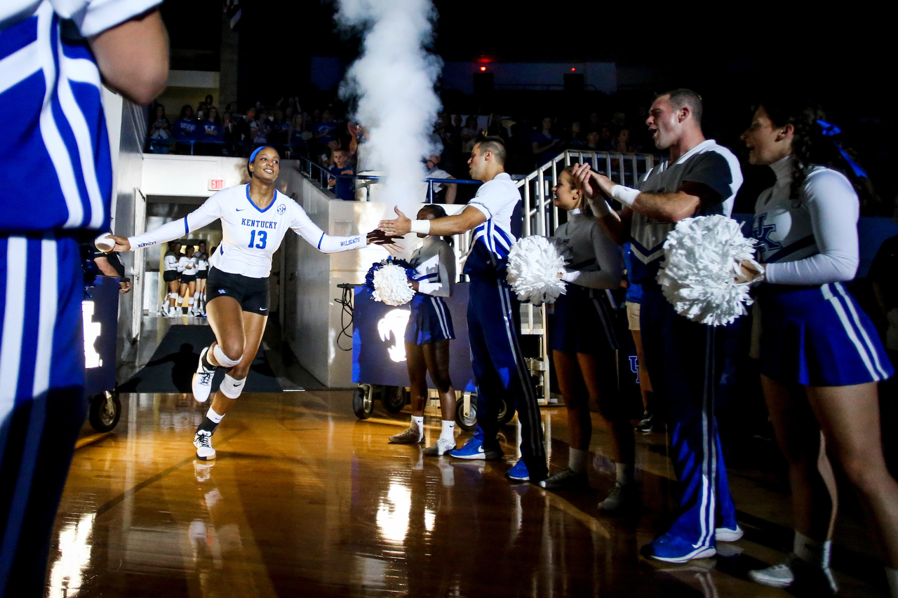 Leah Edmond. 

UK defeats UofL 3-0. 

Photo by Eddie Justice | UK Athletics