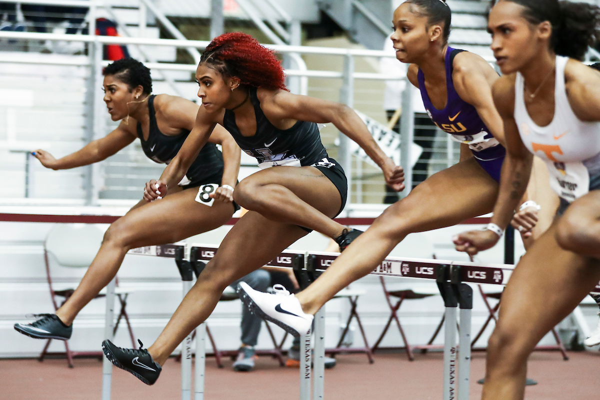 Masai Russell. Darci Khan.

2020 SEC Indoors day one.

Photo by Chet White | UK Athletics