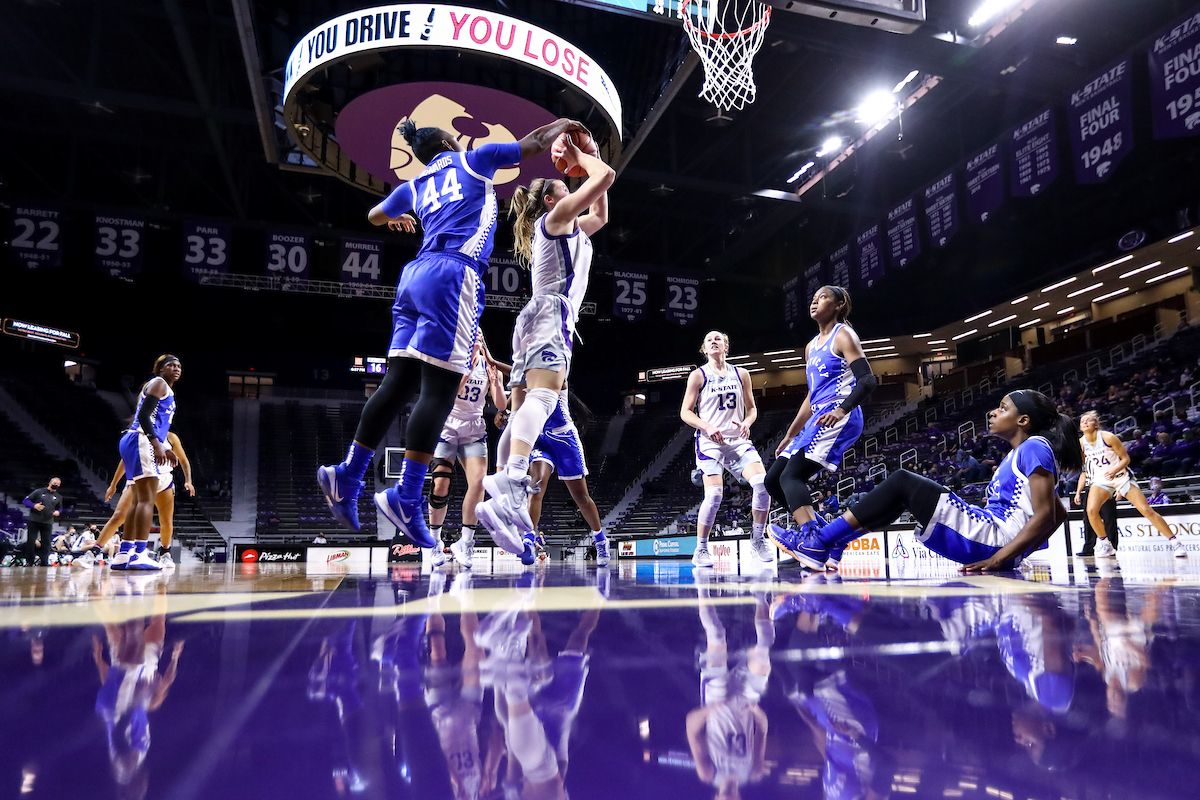 Dreuna Edwards.  

Kentucky beat Kansas State 60-49.

Photo by Eddie Justice | UK Athletics