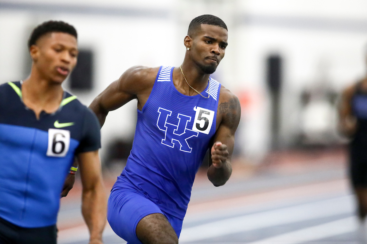 Jingle Bells Open.

Photo by Isaac Janssen | UK Athletics