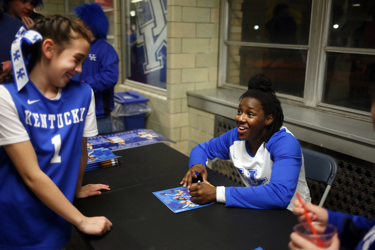 Amanda Paschal

The University of Kentucky women's basketball team defeats Alabama on Thursday, January 25, 2018 at Memorial Coliseum. 

Photo by Britney Howard | UK Athletics