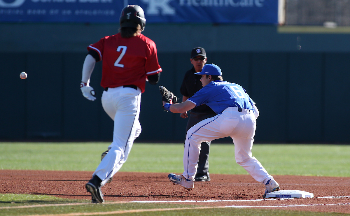 Troy Squires

The University of Kentucky baseball team defeats Western Kentucky University 4-3 on Tuesday, February 27th, 2018 at Cliff Hagan Stadium in Lexington, Ky.


Photo By Barry Westerman | UK Athletics