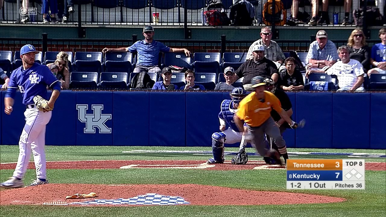 BSB: Kentucky 8, Tennessee 3