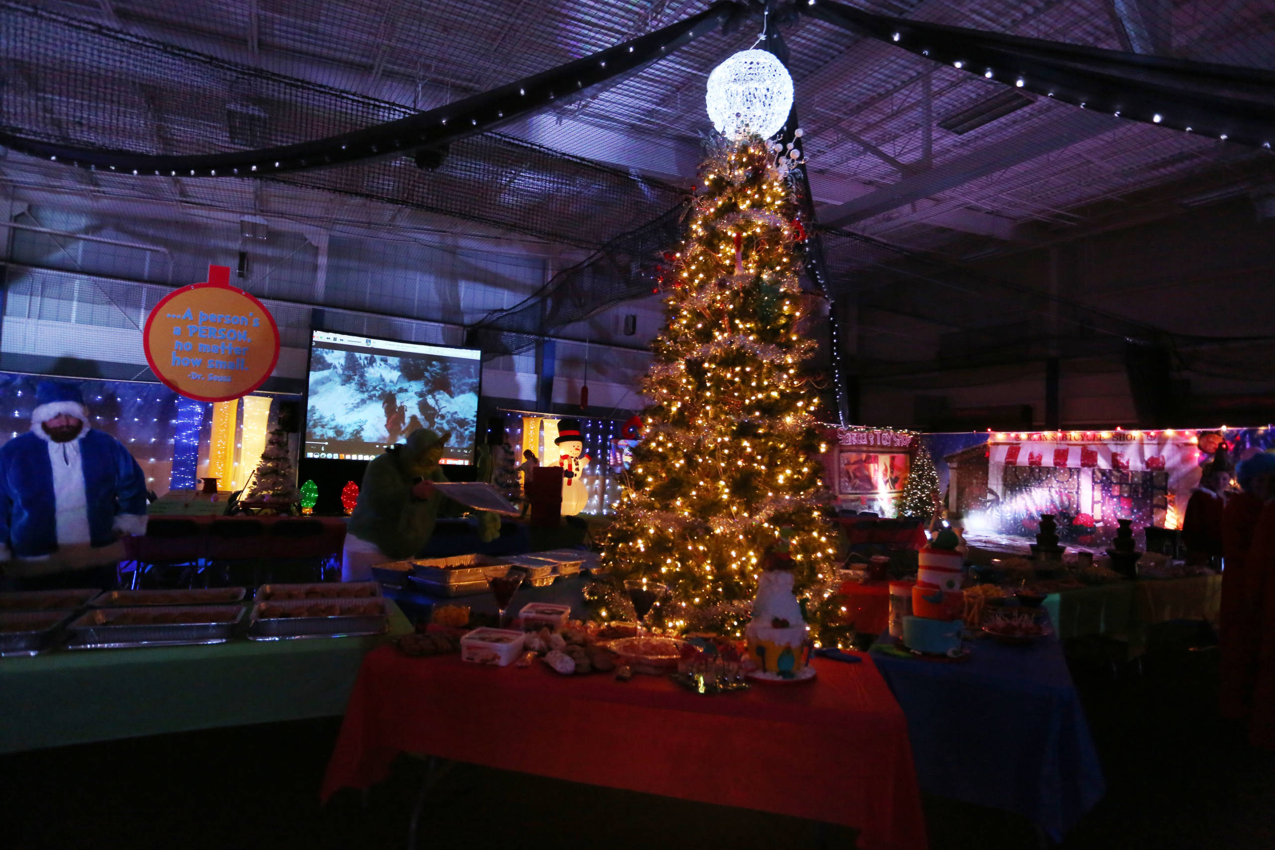 UK Softball Christmas Extravaganza