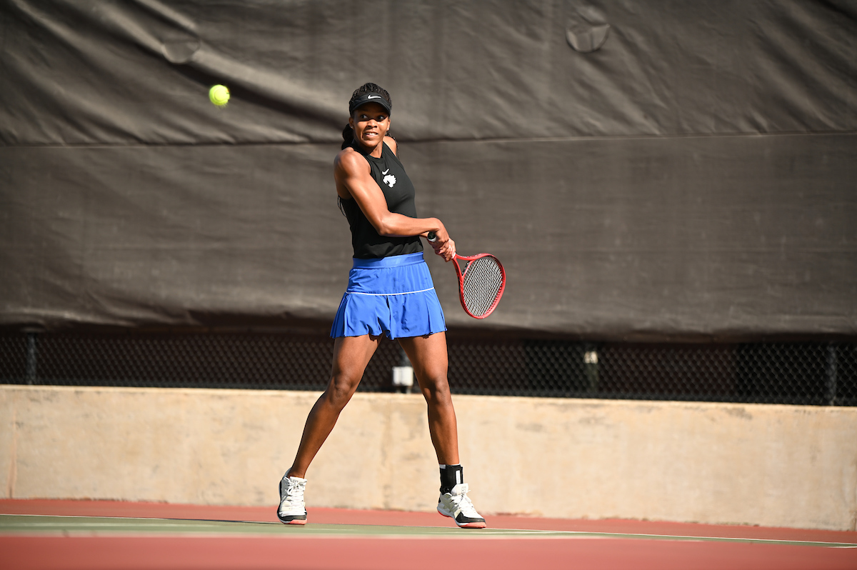 4/20/21 WTE SEC

Photo by David Gray

lesedi jacobs,