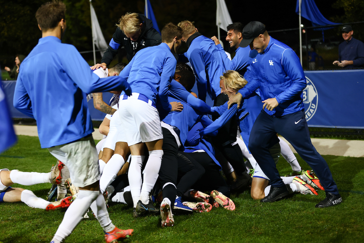 Team.

Kentucky beats West Virginia, 1-0.

Photo by Elliott Hess | UK Athletics