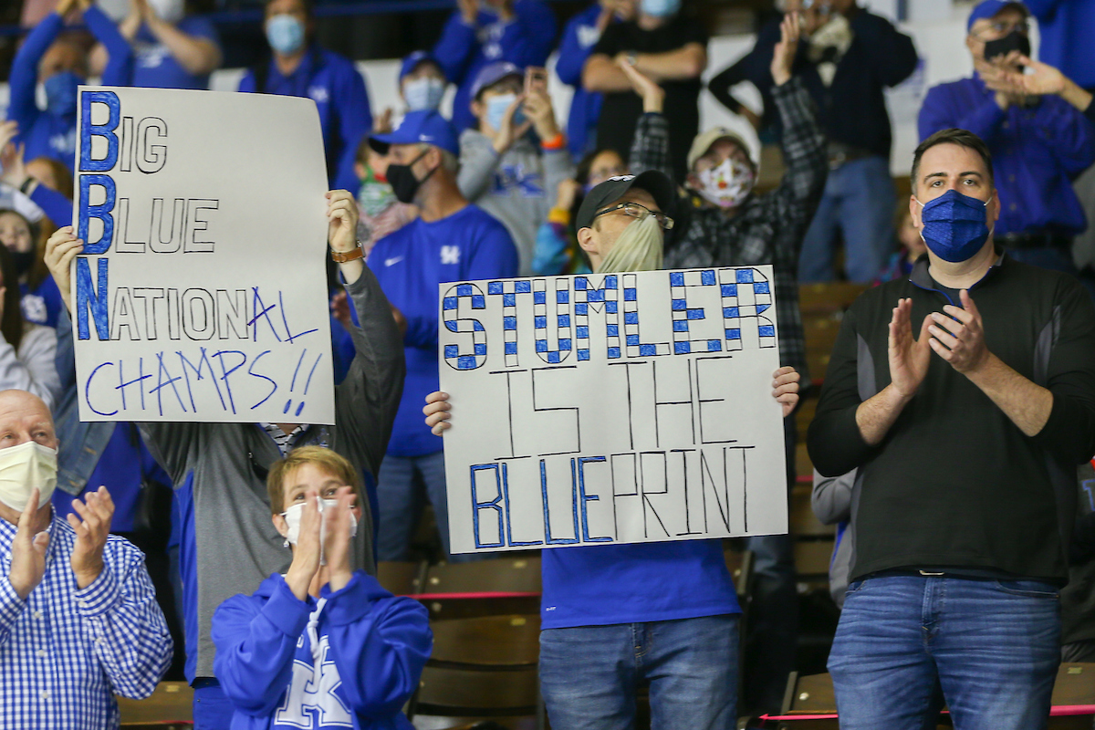 Fans.

Kentucky Volleyball returns from winning NCAA Championship

Photo by Grant Lee | UK Athletics