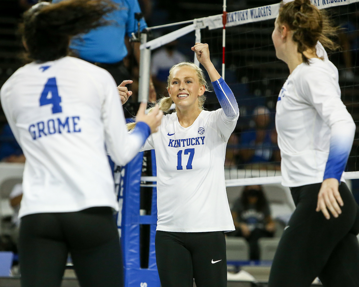 Alli Stumler.

Kentucky beats USC 3 - 0.

Photo by Sarah Caputi | UK Athletics