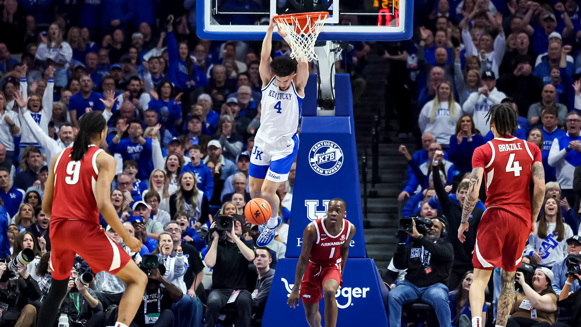 No. 12 Kentucky Falls to Arkansas on Saturday