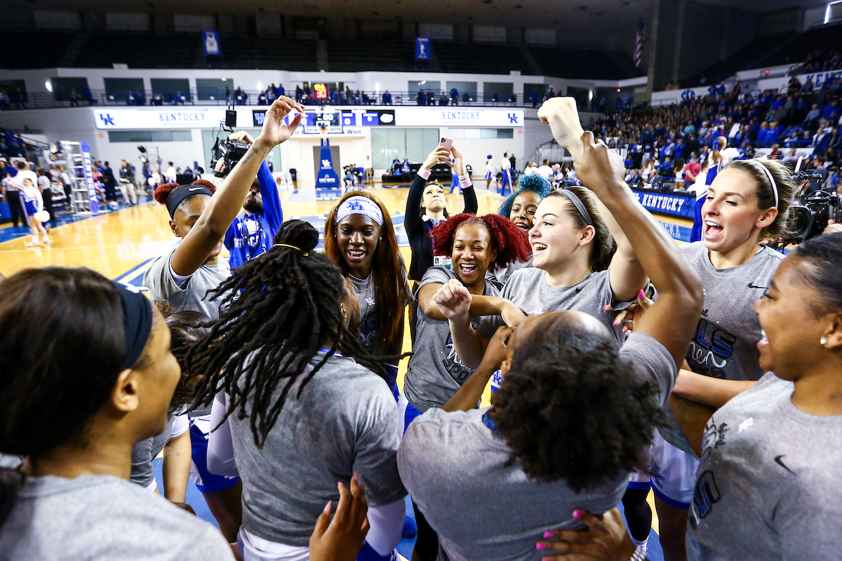 Team. 

Kentucky fell to Florida 70 - 62. 

Photo by Eddie Justice | UK Athletics