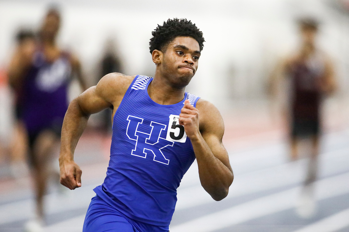 Jingle Bells Open.

Photo by Isaac Janssen | UK Athletics