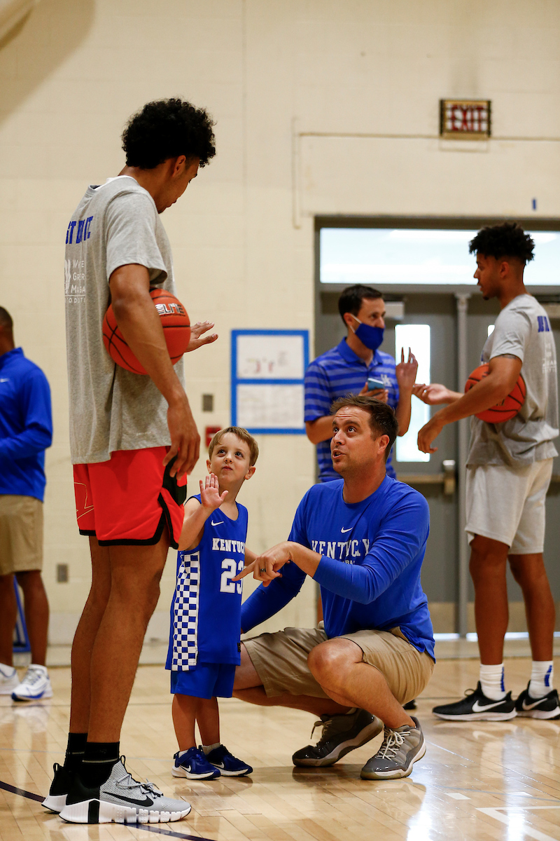Jacob Toppin. TJ Beisner.

Kentucky men's basketball camp at South Oldham High School in Crestwood, Kentucky.

Photo By Barry Westerman | UK Athletics