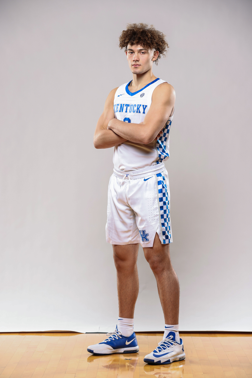 DEVIN ASKEW.

Photo by Elliott Hess | UK Athletics