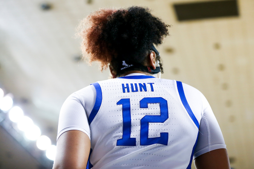 Treasure Hunt.

Kentucky beats WVU 83-60.

Photo by Grace Bradley | UK Athletics