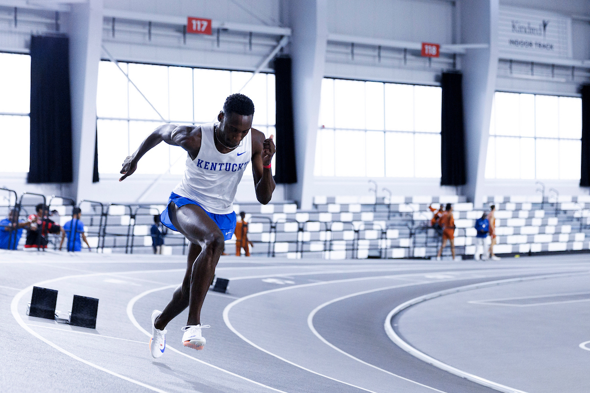 Carlie Makarawu Wins Corky Classic 200m, Sets New NCAA Lead