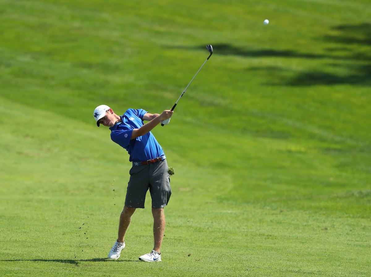 MATT LISTON.

Day one of the Louisville Cardinal Challenge.


Photo by Elliott Hess | UK Athletics