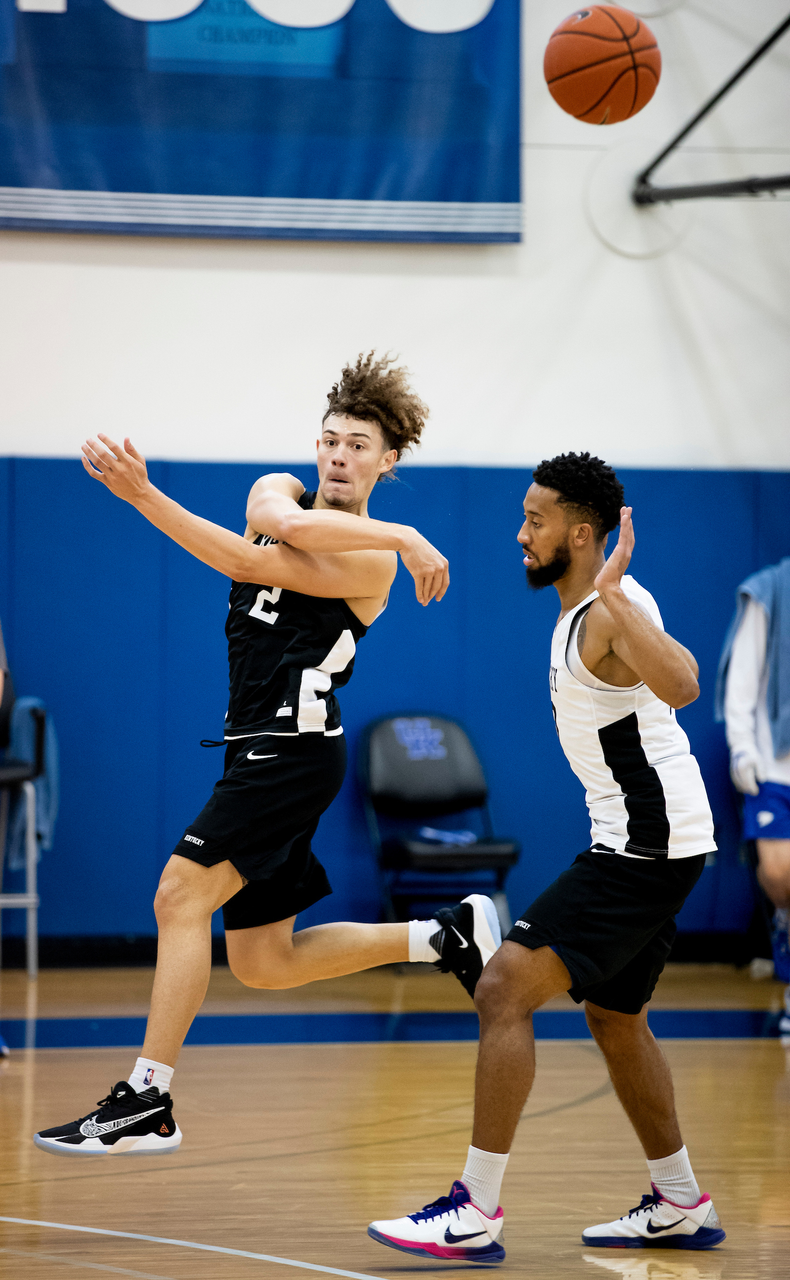Devin Askew. Davion Mintz.

Menâ??s basketball practice. 

Photo by Chet White | UK Athletics