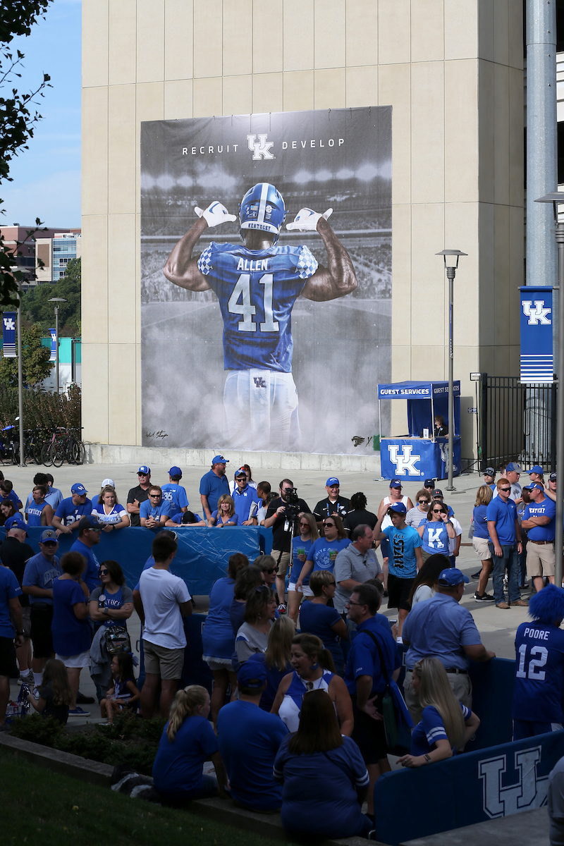 Kentucky-Toledo Football Photo Gallery