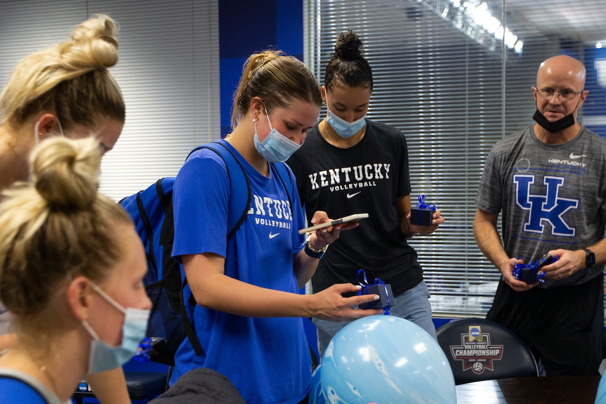 Kentucky Volleyball receives their National Championship rings.

Photo by Grace Bradley | UK Athletics
