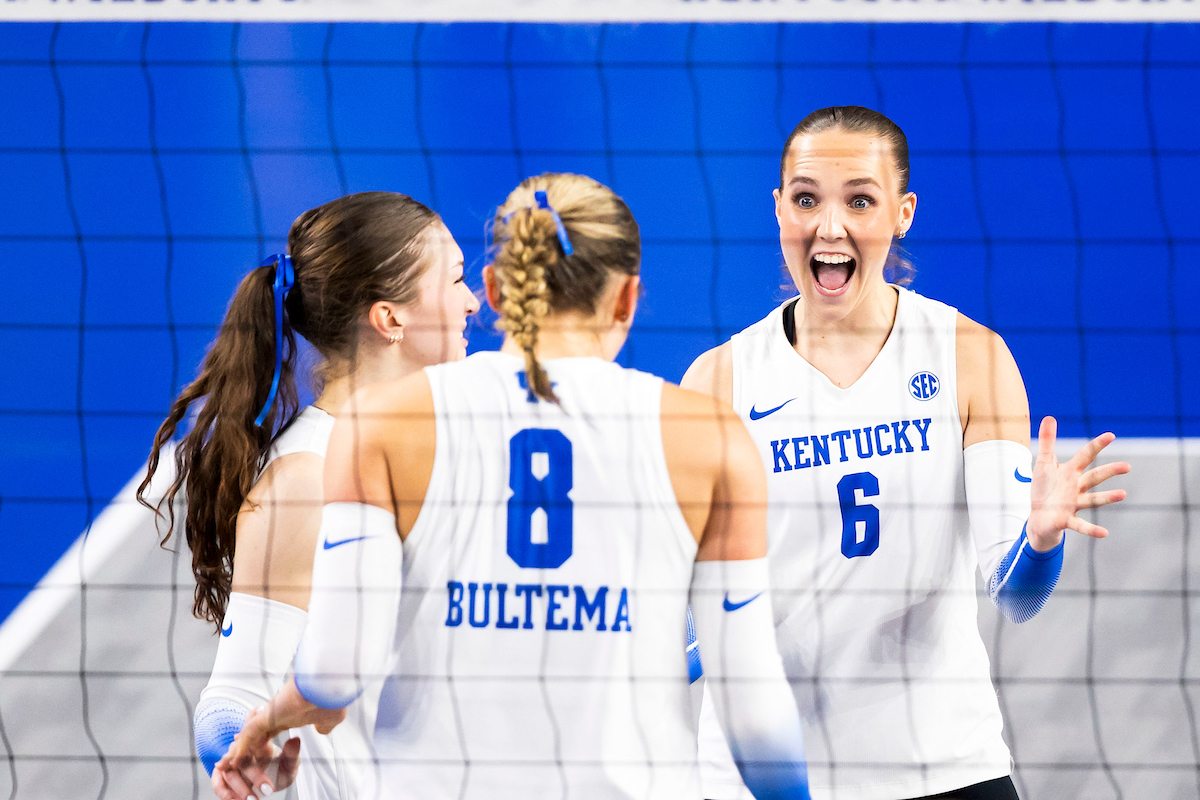 Kentucky-Texas A&M Volleyball Photo Gallery