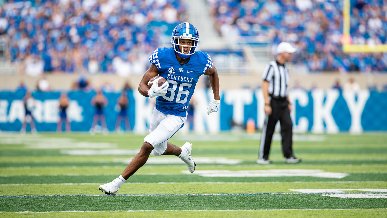 DeMarcus Harris Ready to Lead UK Receivers