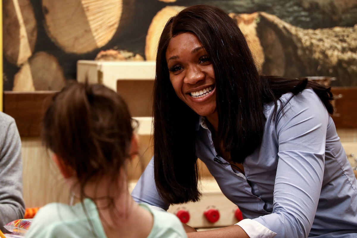 Ogechi Anyagaligbo. 

Kentucky WBB visits children at the Kentucky Children’s Hospital.

Photo by Eddie Justice | UK Athletics