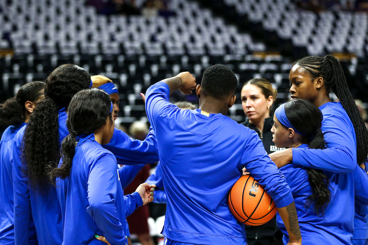 Team.

Kentucky loses to LSU 78-69.

Photo by Grace Bradley | UK Athletics