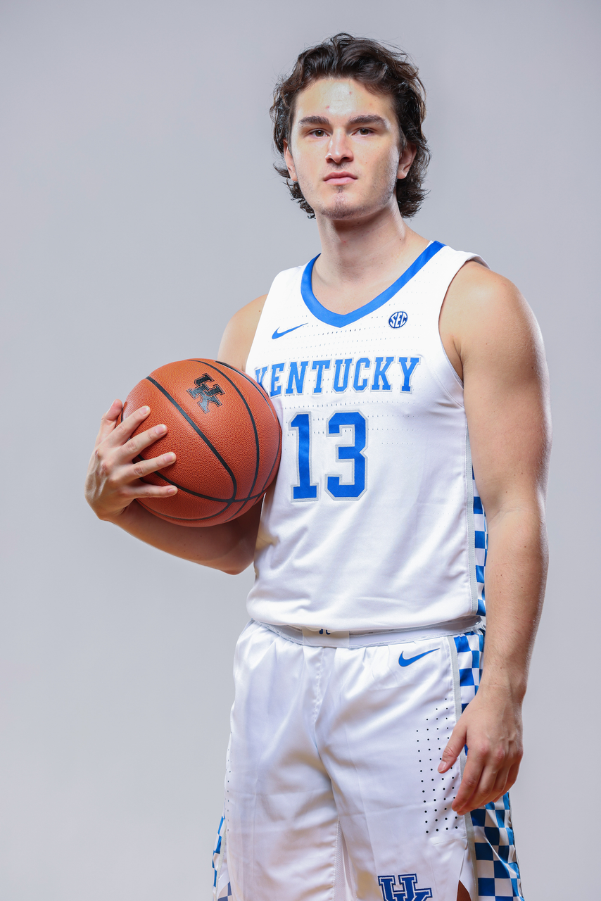 RILEY WELCH.

Photo by Elliott Hess | UK Athletics