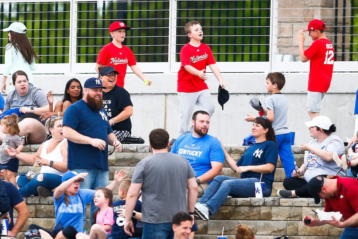Fans. 

Kentucky falls to Arkansas 5-2