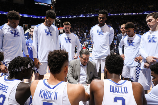 Team.

The University of Kentucky men's basketball team beats Alabama 81-71, on Saturday, February 17, 2018 at Rupp Arena in Lexington, Ky.

Photo by Elliott Hess | UK Athletics