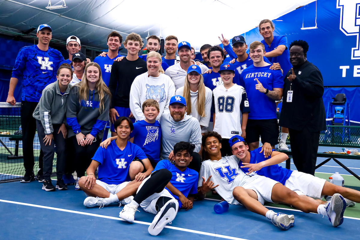Team.

Kentucky beats NorthWestern University during the 2nd round of the NCAA tournament.

Photo by Eddie Justice | UK Athletics