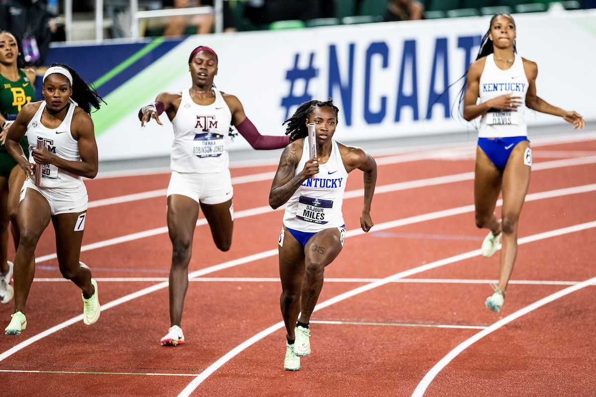 Karimah Davis. Dajour Miles.

Day two. NCAA Track and Field Outdoor Championships.

Photo by Chet White | UK Athletics