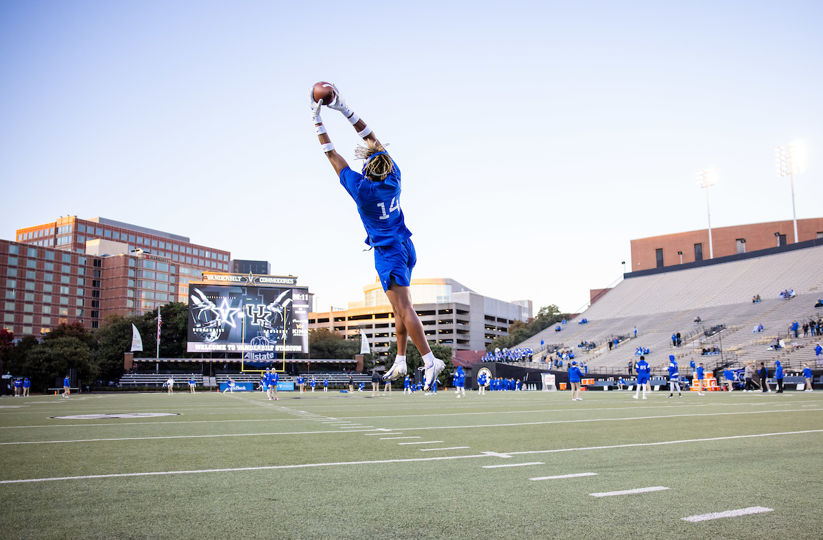 Carrington Valentine

Kentucky beats Vandy, 34-17.

Photo by Jacob Noger | UK Athletics