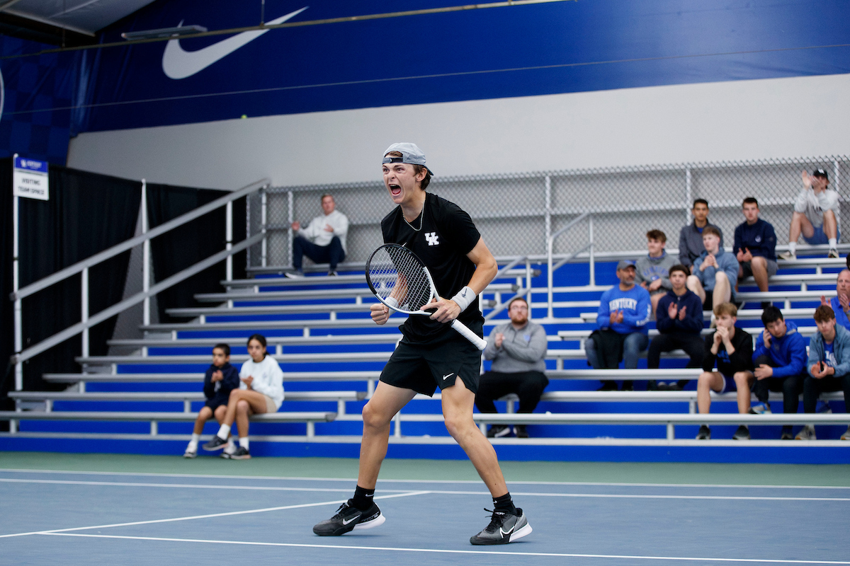 Eli Stephenson Qualifies for NCAA Singles Championship